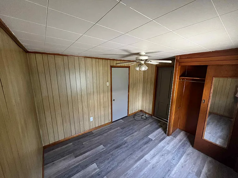 51 Locust St — Photo 2