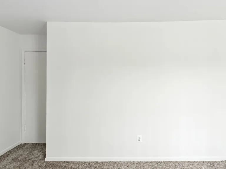 Kimberly Club Apartments — Photo 43