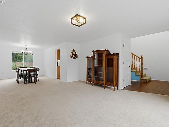 5th image of 6406 NE 106th Cir