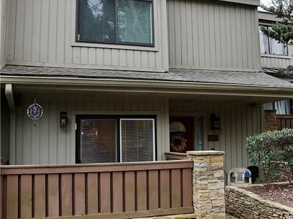 1266 Druid Knoll Dr, Atlanta, GA 30319