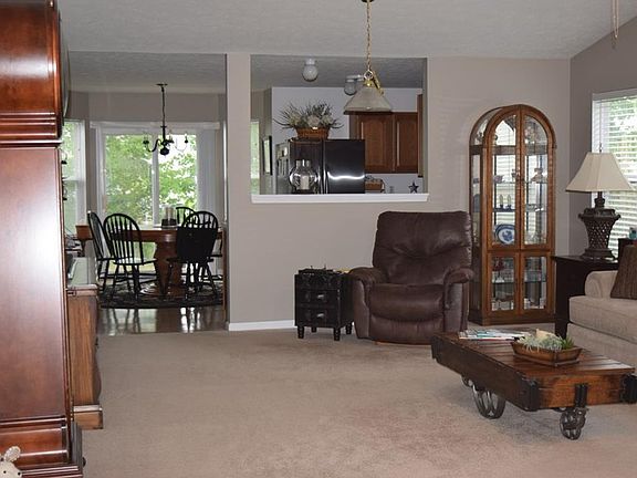 5th image of 15071 Deertrail Dr