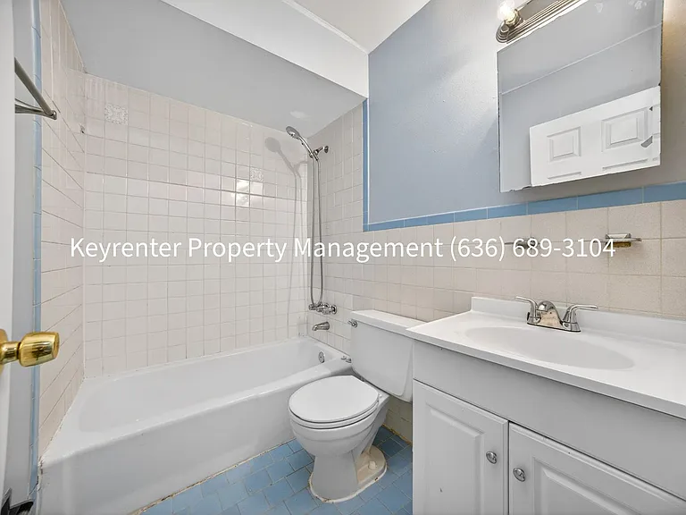 920 Parkcrest Dr — Photo 5