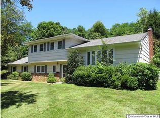 107 Leedsville Dr, Lincroft, NJ