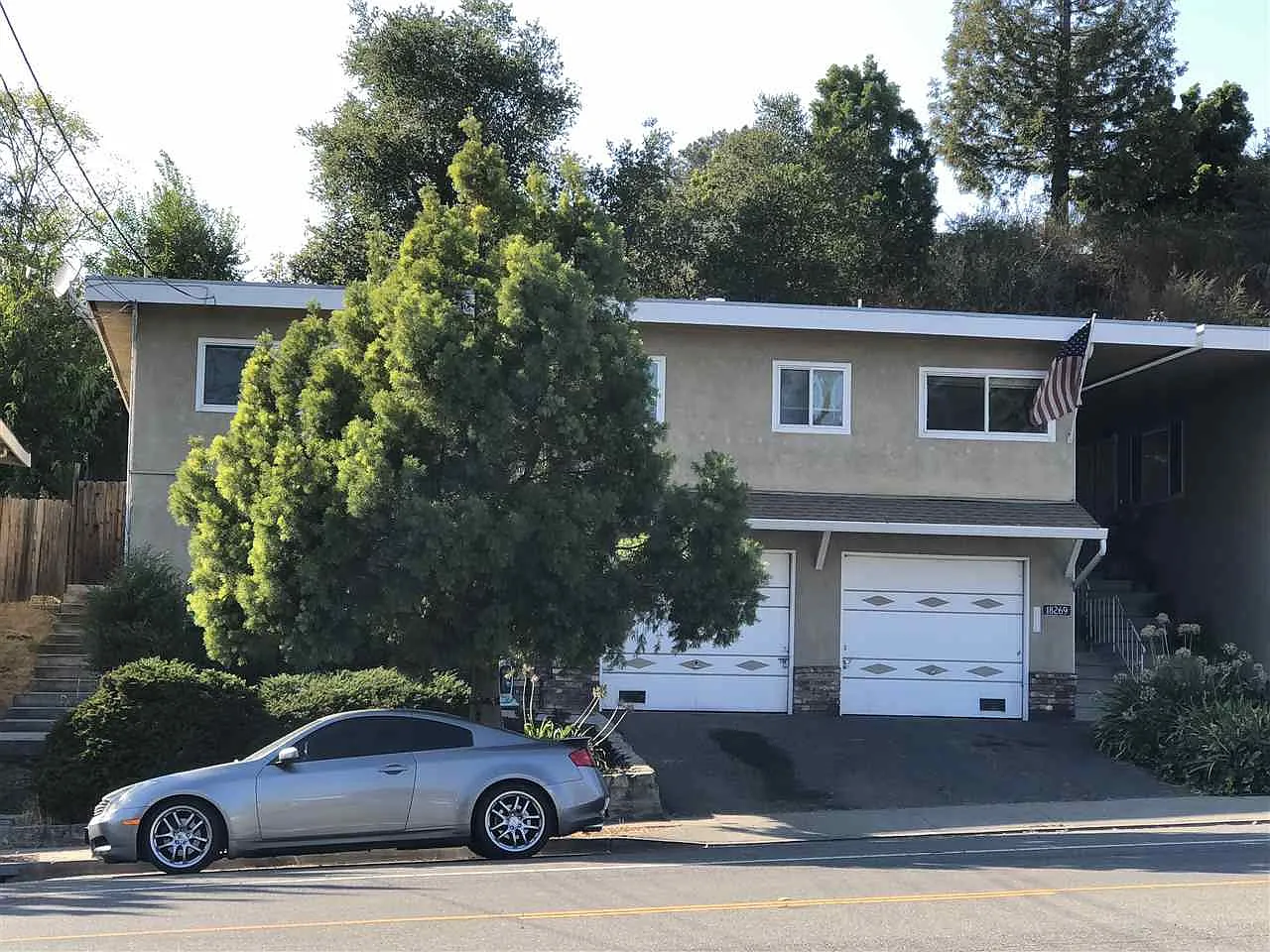 18267 Redwood Rd photo 1