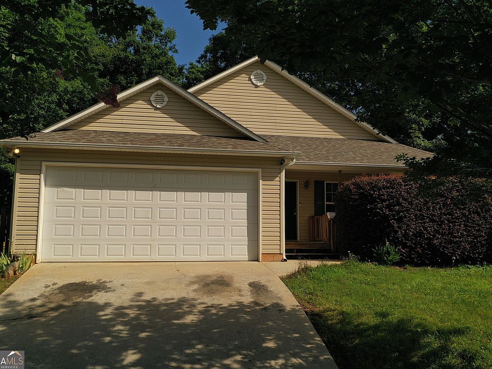 2nd image of 178 Habersham Landing Dr