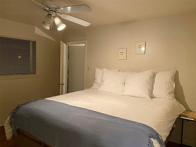 205 Avondale St #5 — Photo 5