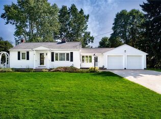 2768 Raber Rd, Uniontown, OH 44685