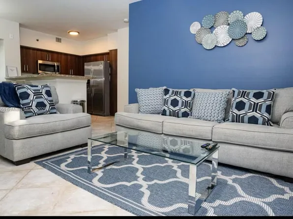 19801 E Country Club Dr, Aventura, FL