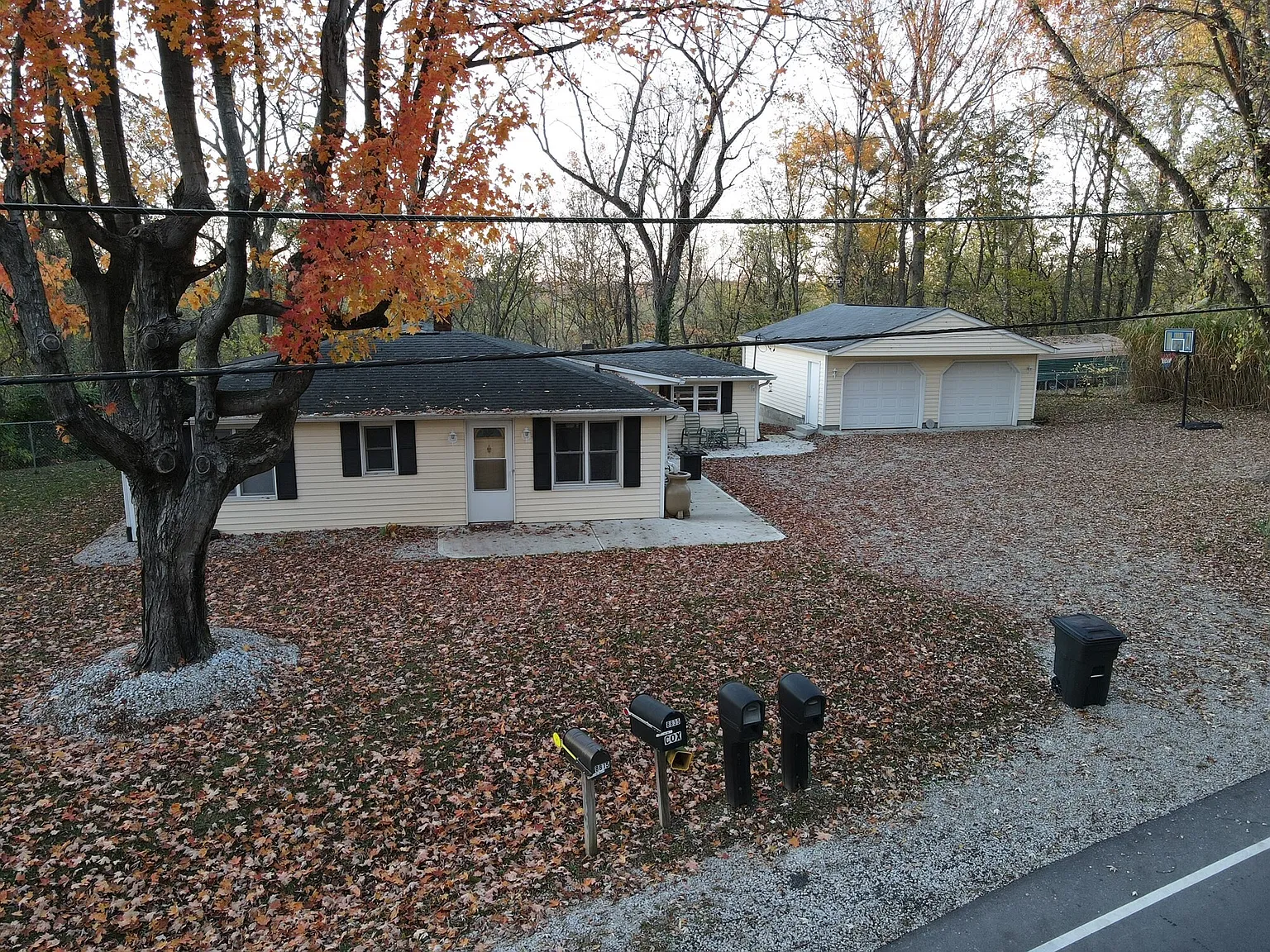 8850 N Waverly Park Rd photo 1