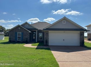 105 Red Bird Cv, Senatobia, MS 38668