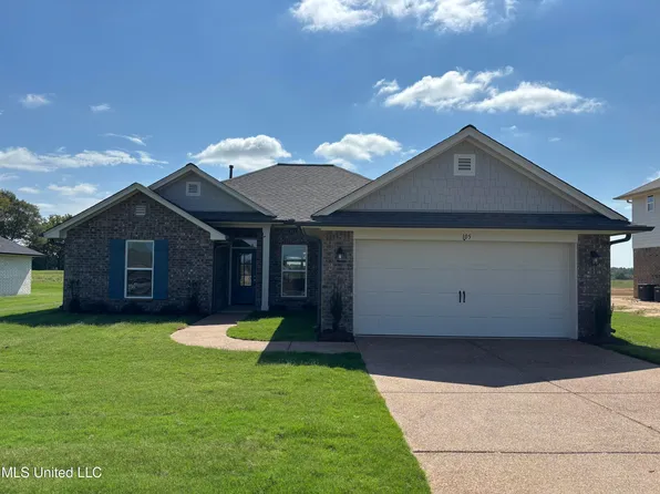 105 Red Bird Cv, Senatobia, MS 38668