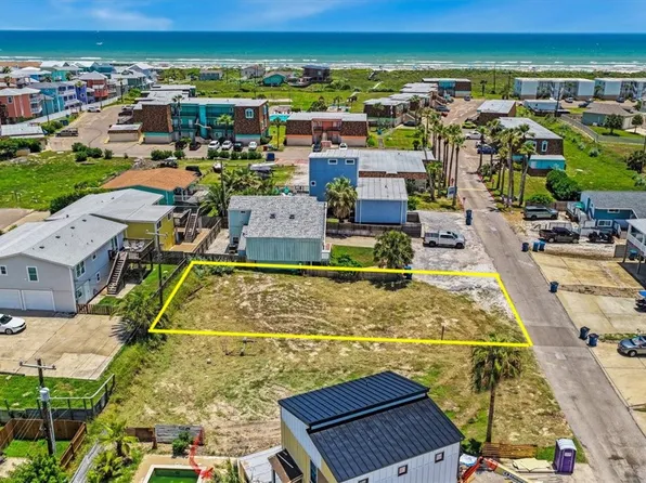 617 Island Retreat Rd, Port Aransas, TX 78373