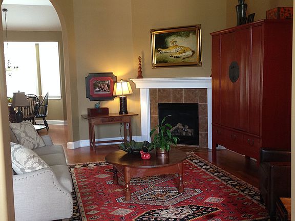 2nd image of 1501 Loughridge Ln