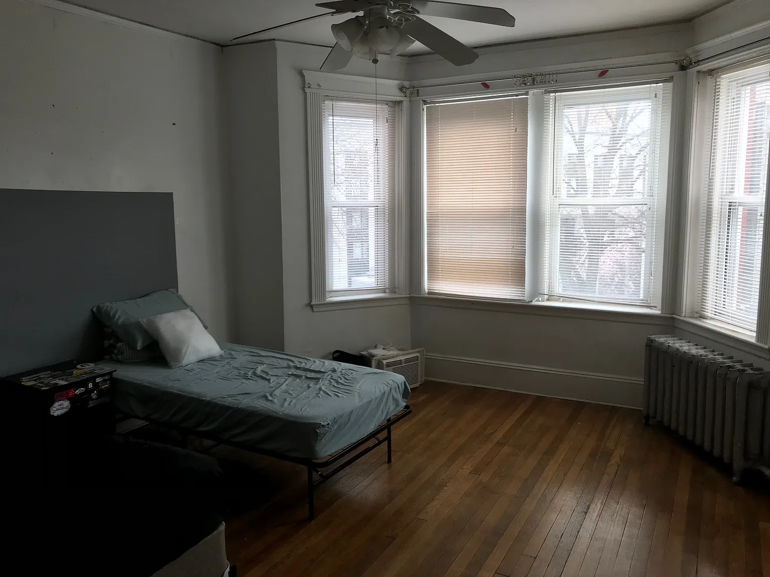 2 bed, 999 sqft, $4,000 — Photo 2