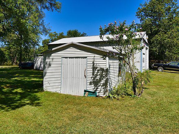 4th image of 70462 Ironwood Dr