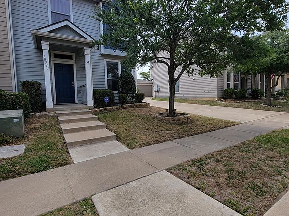 3rd image of 10513 Traymore Dr