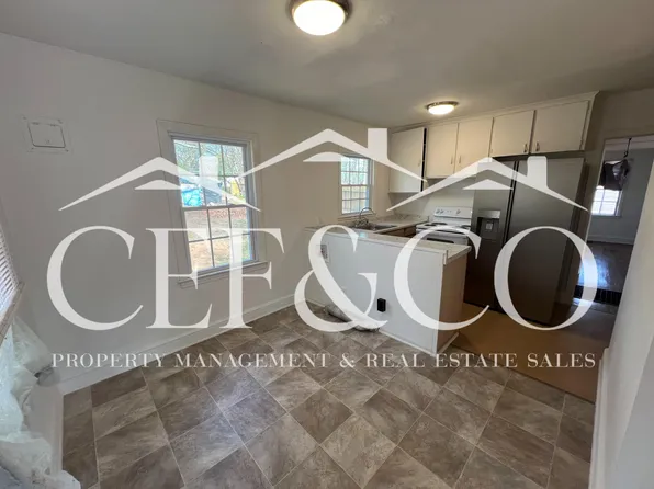 212 Ardmore Rd, Spartanburg, SC 29306