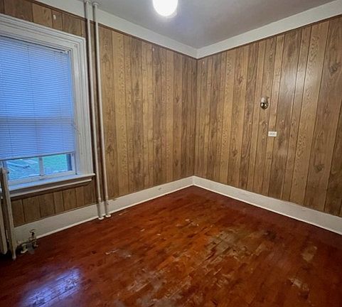 5th image of 929 7th St S