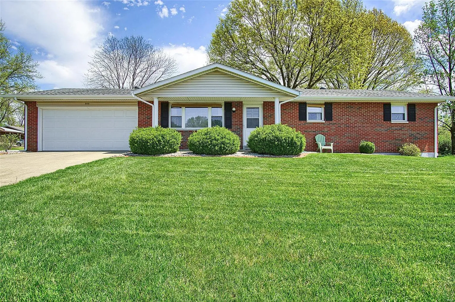 908 Borri Dr photo 1