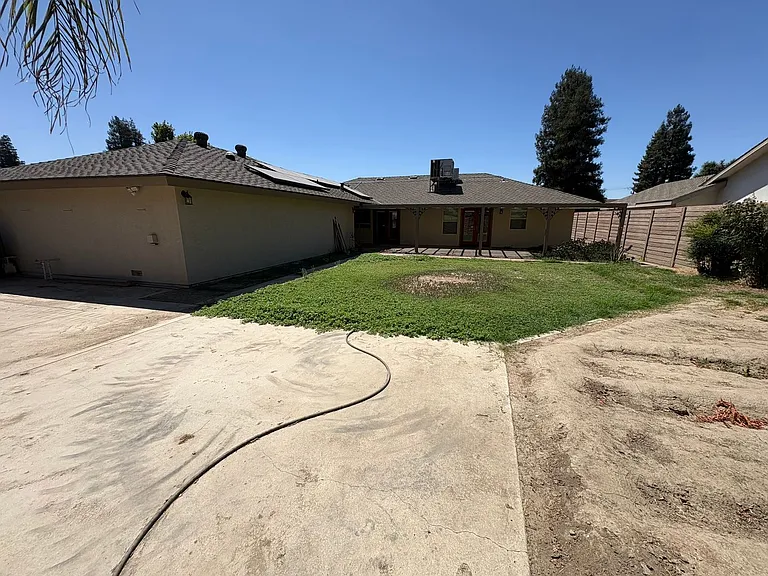 2322 E Vassar Dr — Photo 35