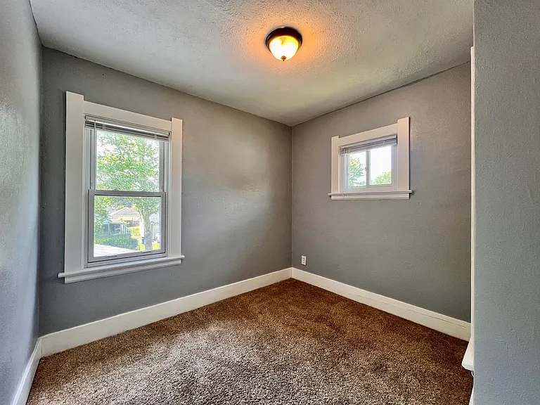 1413 Ironwood Ave — Photo 9