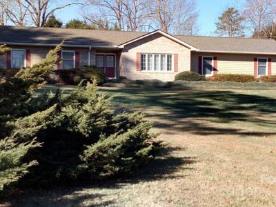 108 Pinedale Rd, Asheville, NC, 28805