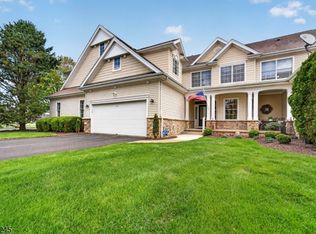 6 Osprey Ct, Washington Twp., NJ 07882