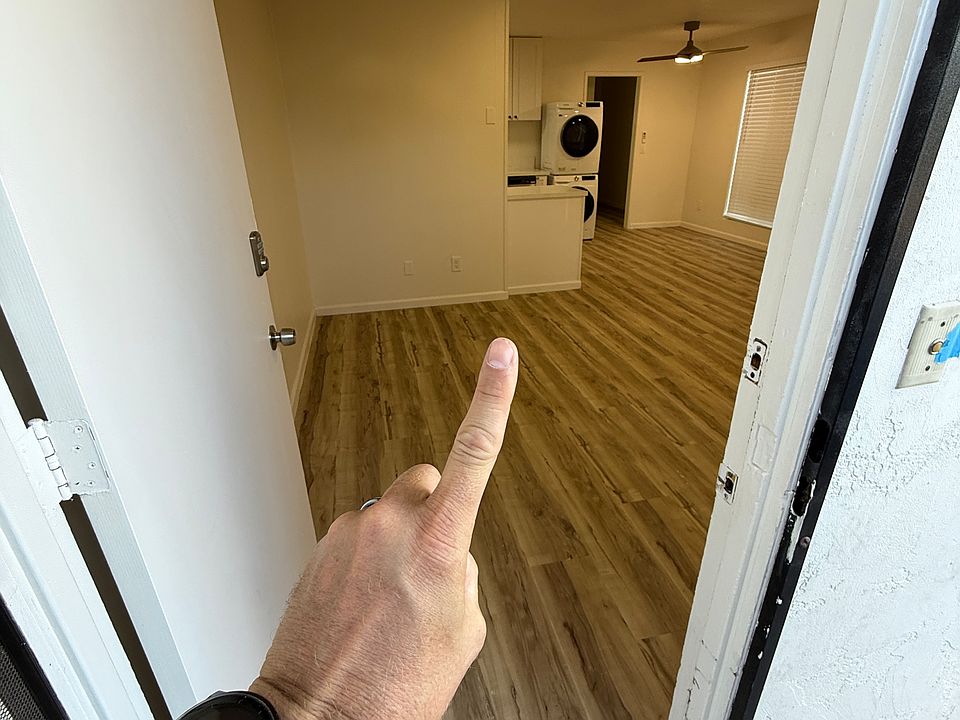 1st image of 4606 Voltaire St