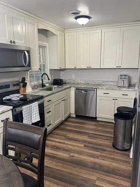 3 bed, 1463 sqft, $1,080 — Photo 1