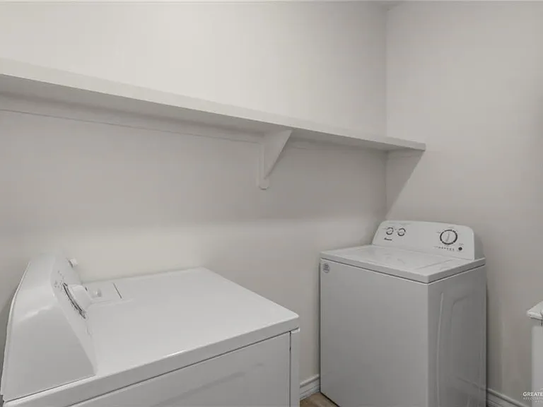 900 E Redbud Ave #15A4 — Photo 8