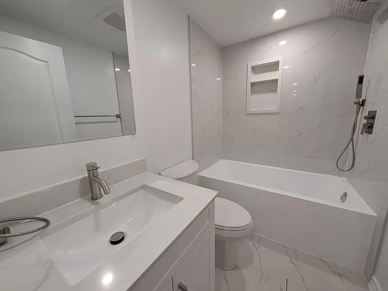 7 Queen Mary Rd — Photo 10