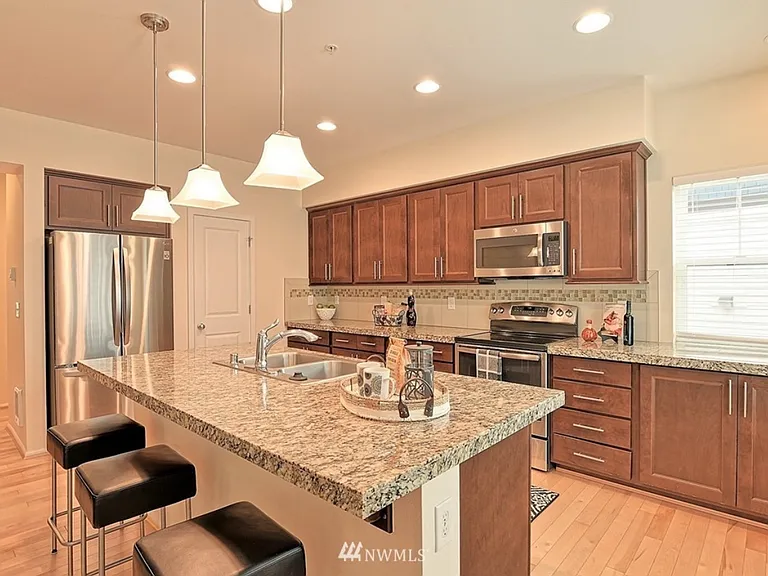 10377 156th Pl NE #101 — Photo 8