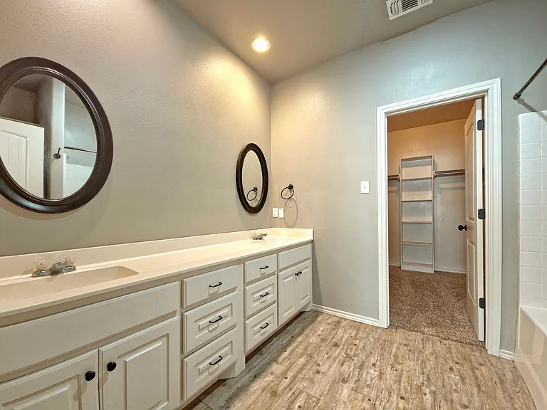 1109 Preston Trl — Photo 14