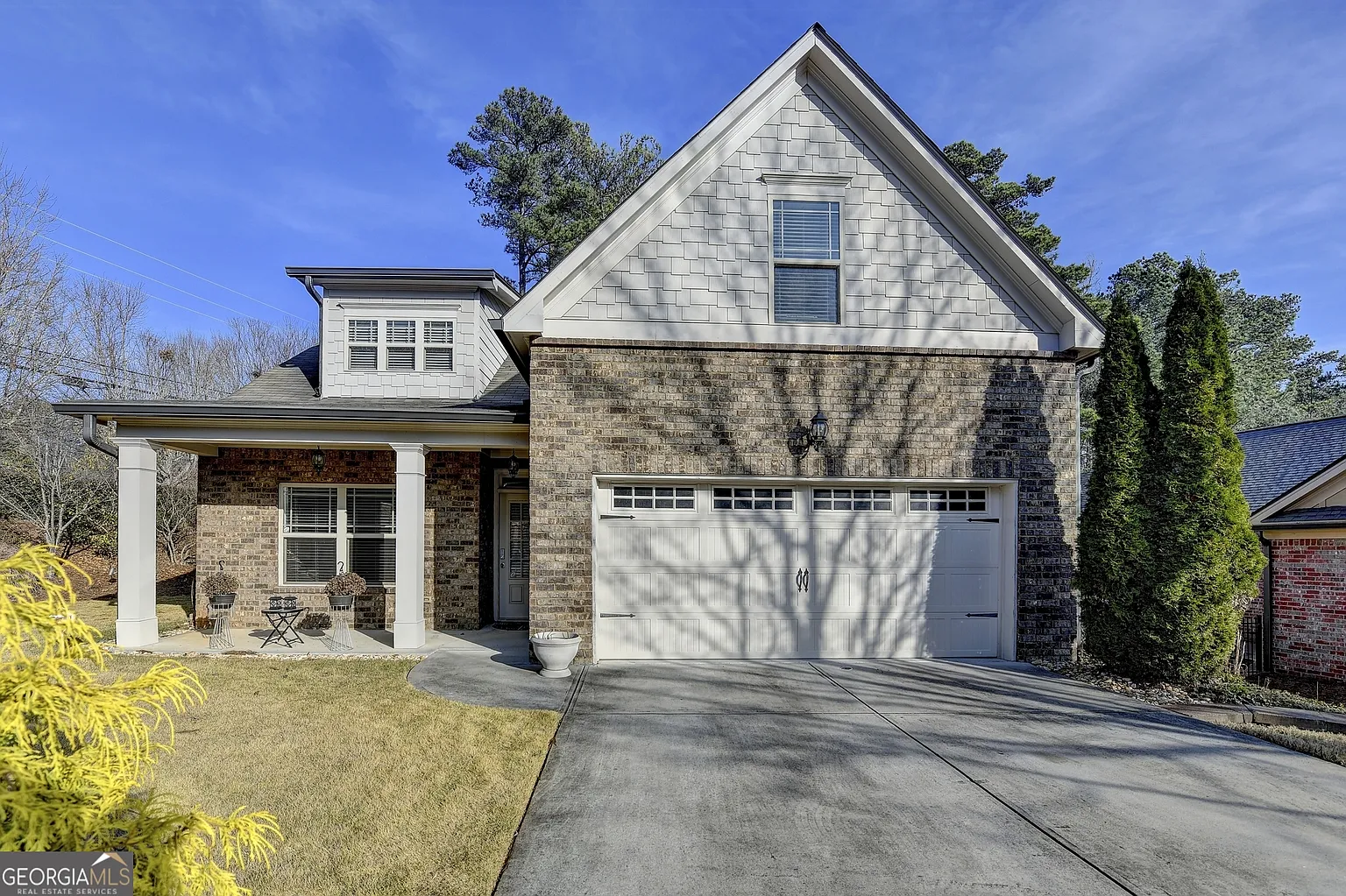 4001 Sovereign Dr photo 1