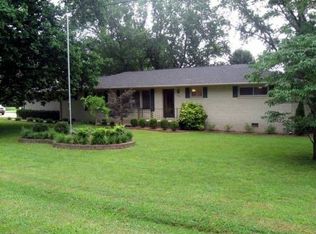 201 Woodland Dr, Decherd, TN 37324
