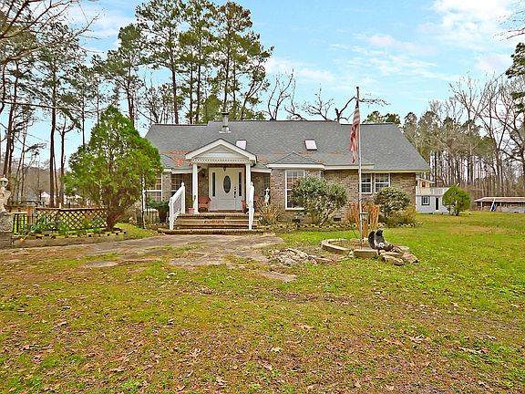 2nd image of 146 Poplar Cir