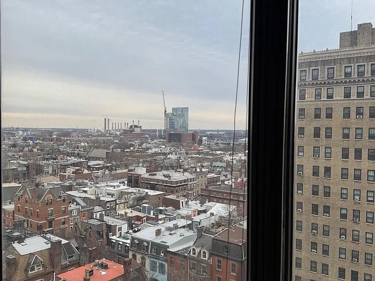 2020 Walnut St #15K — Photo 7