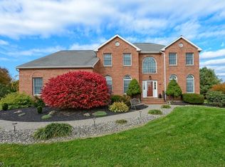 415 Greens Ridge Rd, Stewartsville, NJ 08886