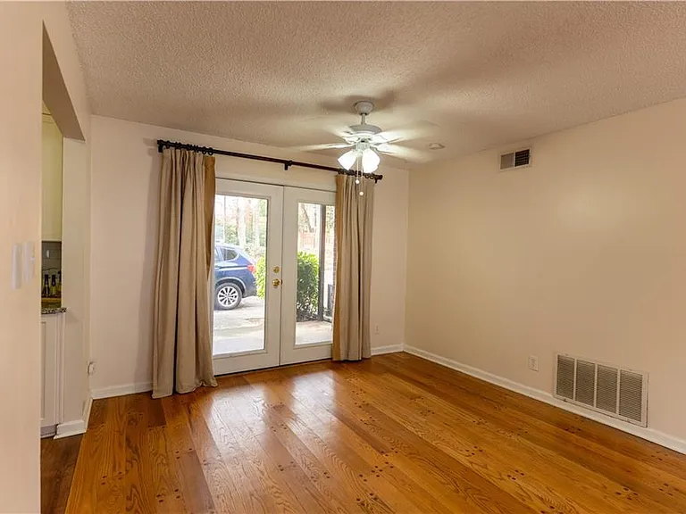 4266 Roswell Rd NE #K2 — Photo 2