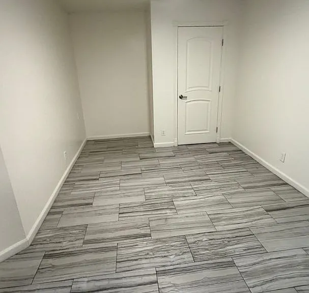 6726 WOODLEY — Photo 11