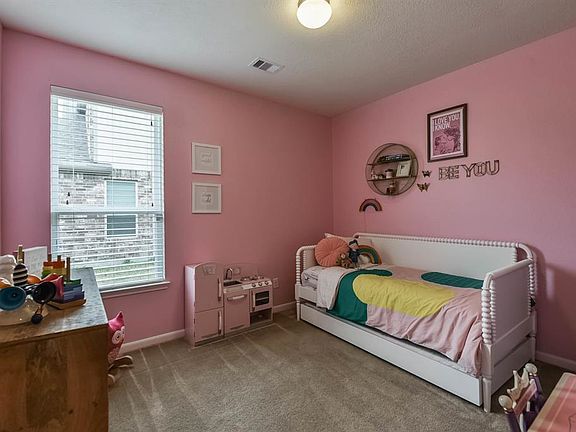 5th image of 3516 Banbury Ln