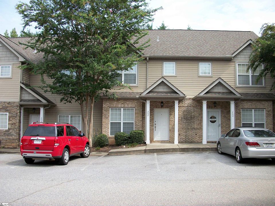 1st image of 202 Ashby Dr