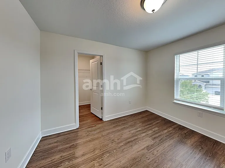 4320 Reisswood Loop — Photo 14