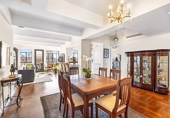 5th image of 565 W End Ave APT 20A