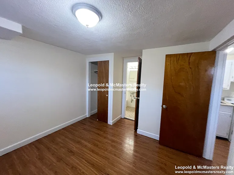 North Beacon St Brighton Apartments — Photo 13