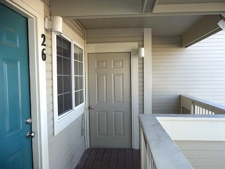1225 W Prospect Rd #Q26 — Photo 2