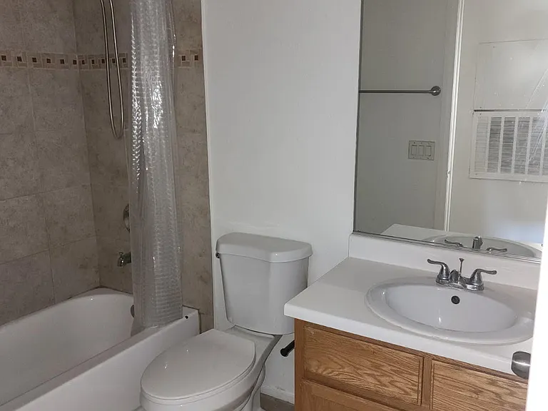 9914 Keephills St — Photo 27