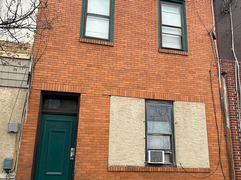 1st image of 2538 Amber St APT 1R