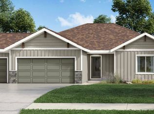 2612 SW Sherwood Park Dr, Topeka, KS 66614