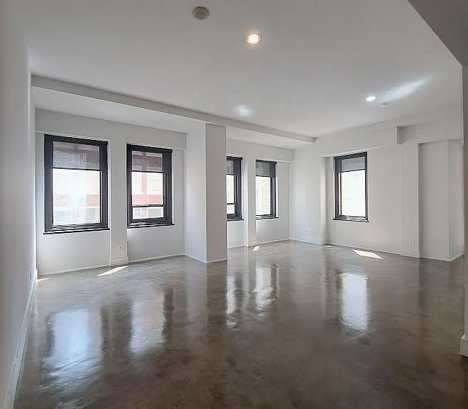 Dallas Power and Light Lofts — Photo 8